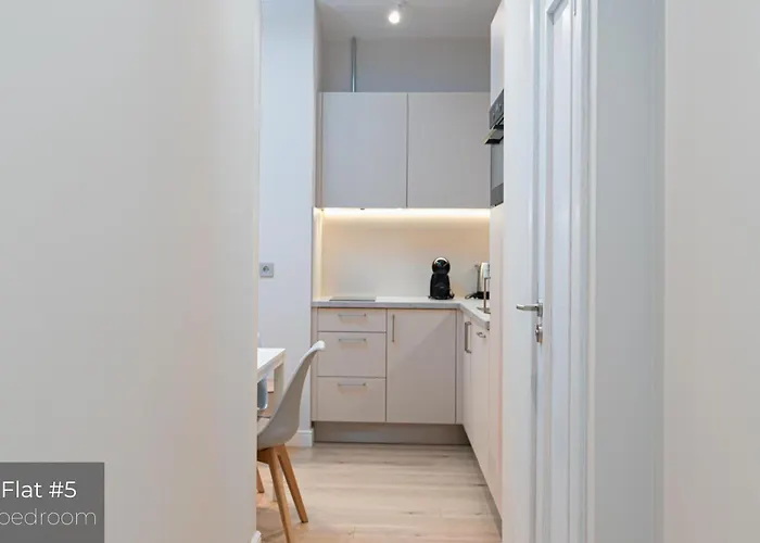 Apartment Dandelion Elegance