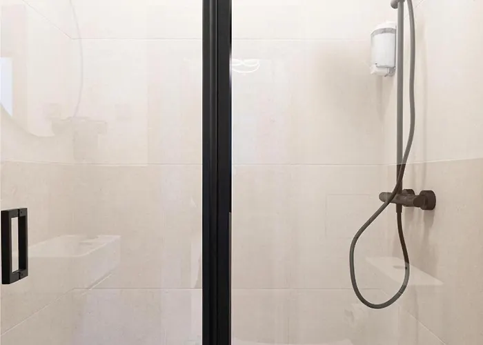 Dandelion Elegance Riga