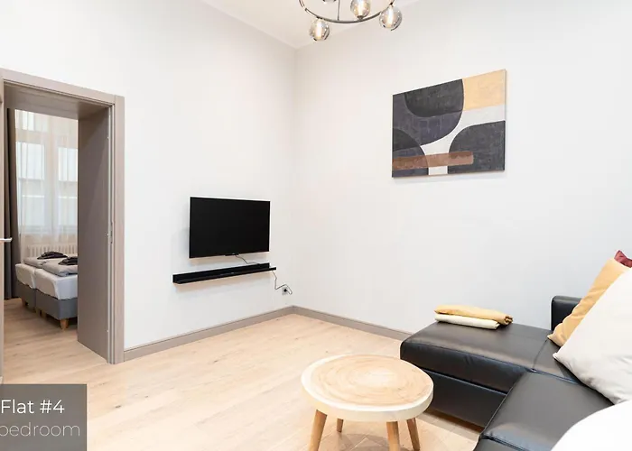 Dandelion Elegance Riga