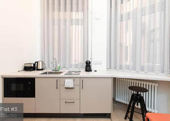 Dandelion Elegance * Riga