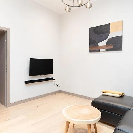 Dandelion Elegance Riga