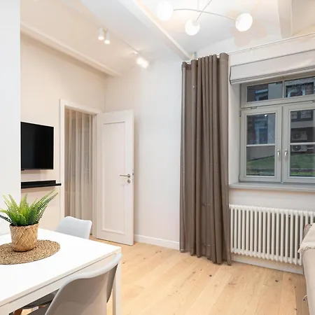 Dandelion Elegance * Riga