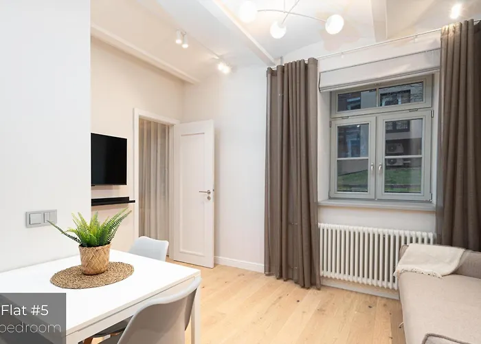 Dandelion Elegance * リガ